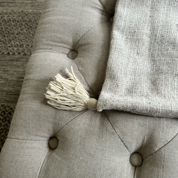 2 Covers | 1 Abstract Botanical Throw Pillow Cover & 1 Plain Linen with Tassels - Picture 10 of 12